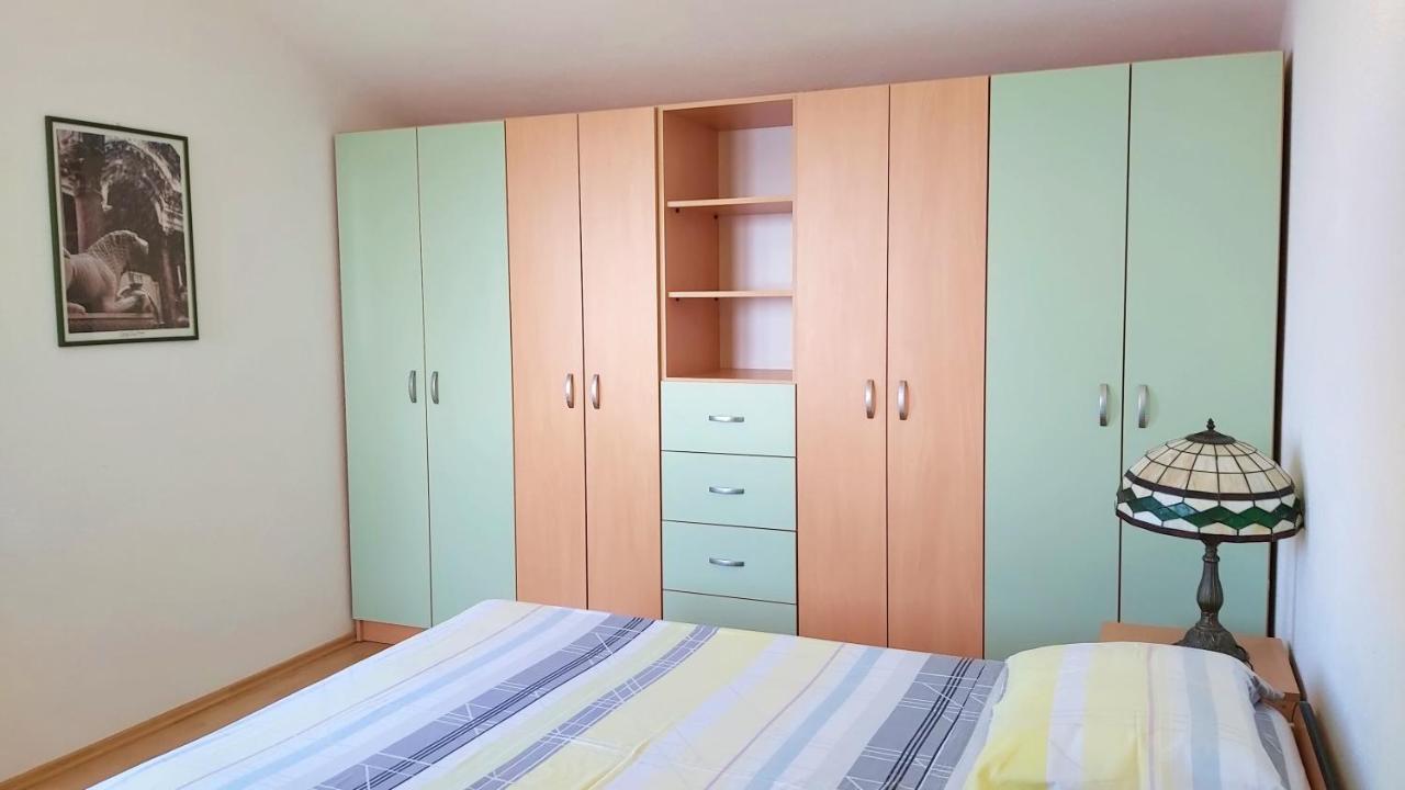 Apartments Borak Omiš Exterior foto