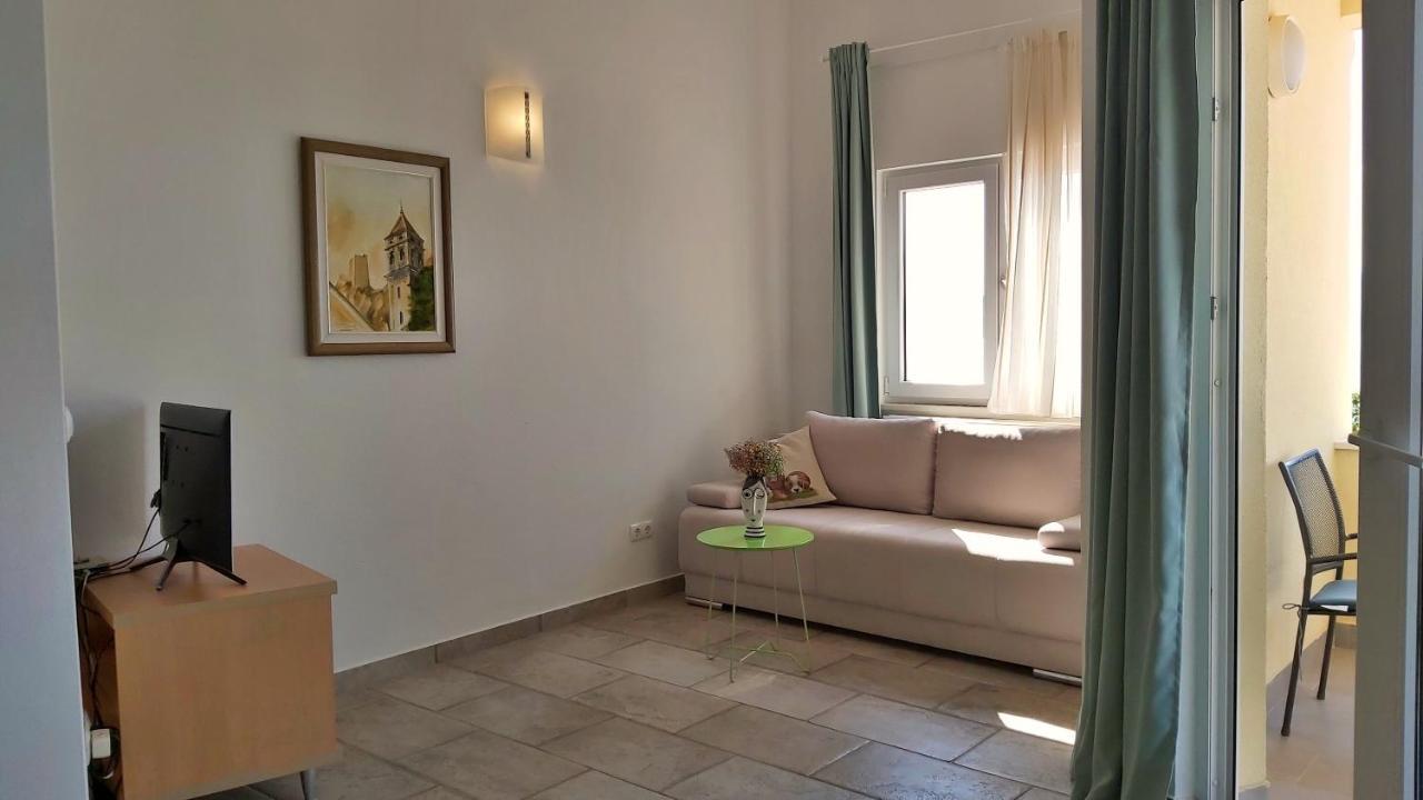 Apartments Borak Omiš Exterior foto