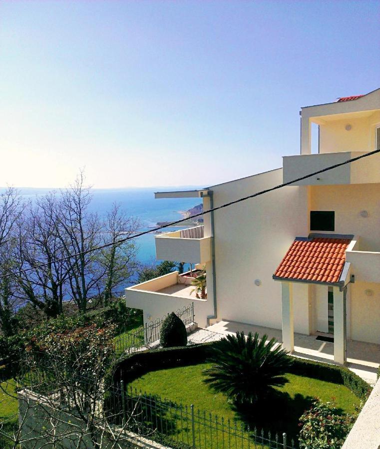 Apartments Borak Omiš Exterior foto